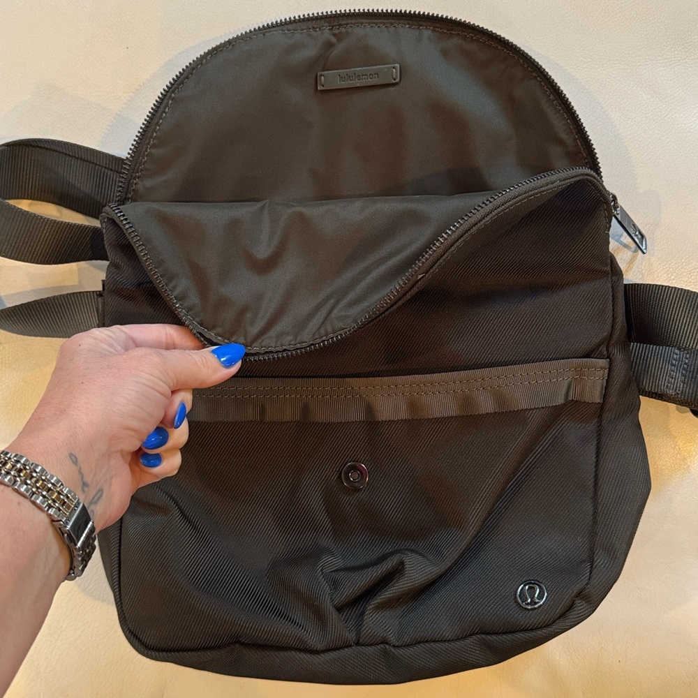 Lululemon Dark Olive Green Festival Crossbody Bag - Picture 10 of 12